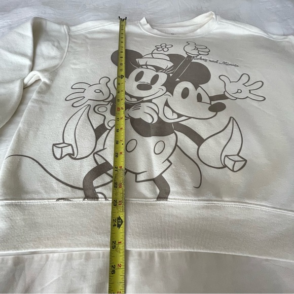 Disney White Crew Neck Sweater with Mickey‎ and Minnie - Picture 8 of 9